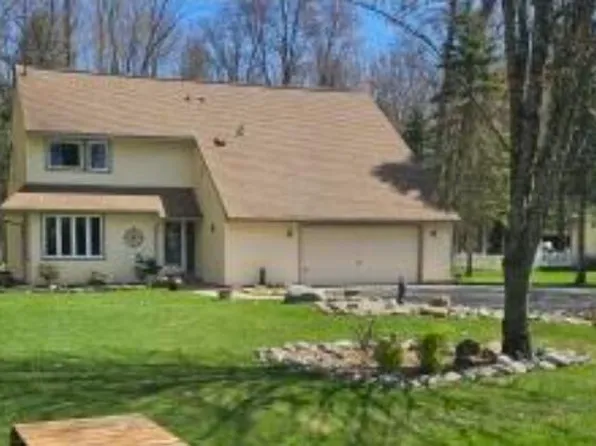 2215 Danish Landing Rd, Grayling, MI 49738