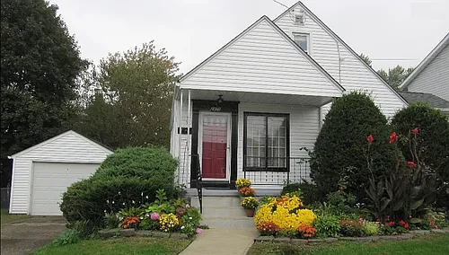 2475 Triplett Blvd Photo 1