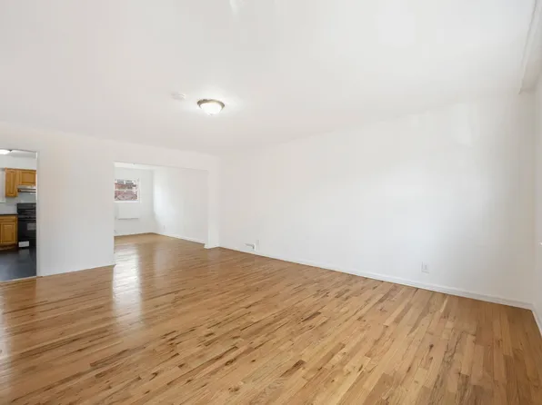 180 West 26th Street image 1 of 19