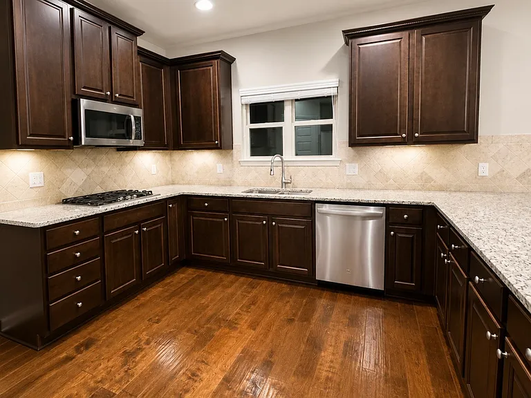 609 Angel Oak Ln — Photo 8