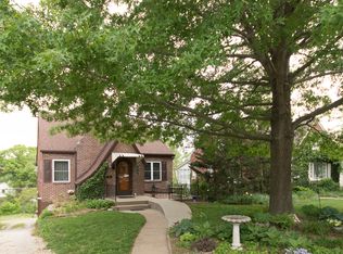 1921 Hayselton Dr, Jefferson City, MO 65109