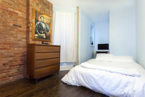 Sold by Corcoran | media 19