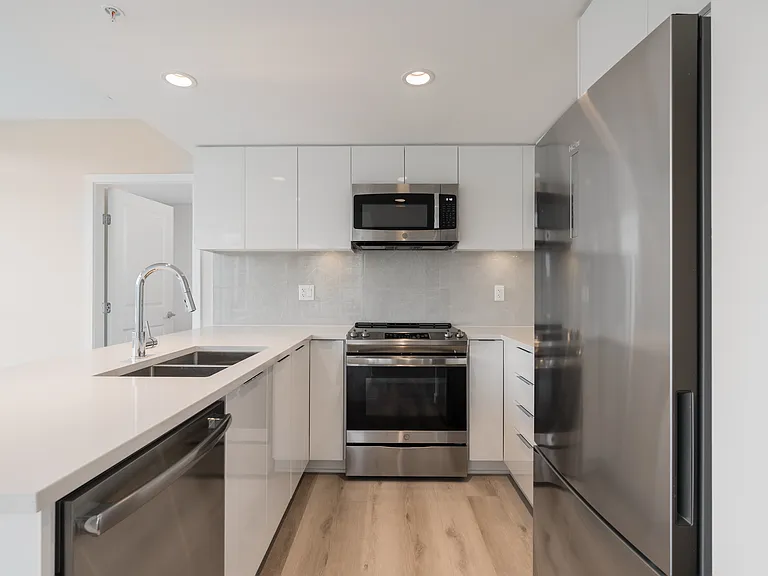 1182 Westwood St — Photo 6