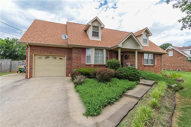 1st image of 1823 Warren Dr