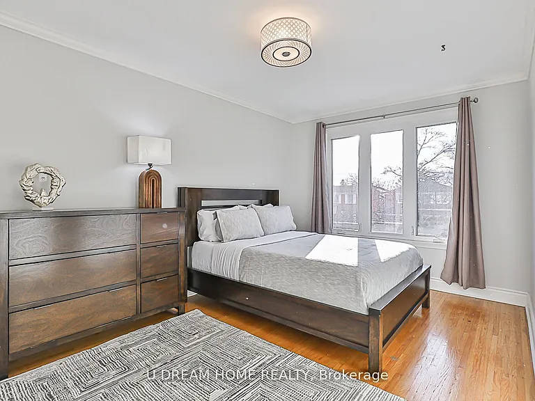 31 Shawfield Cres — Photo 25