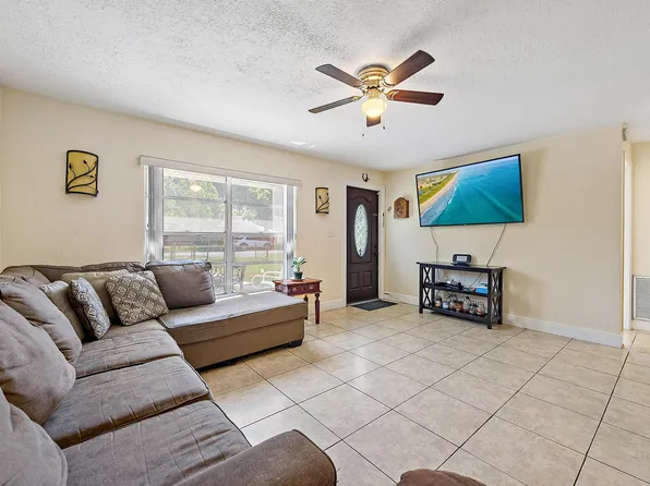 273 Florida Mango Road, West Palm Beach, FL 33406