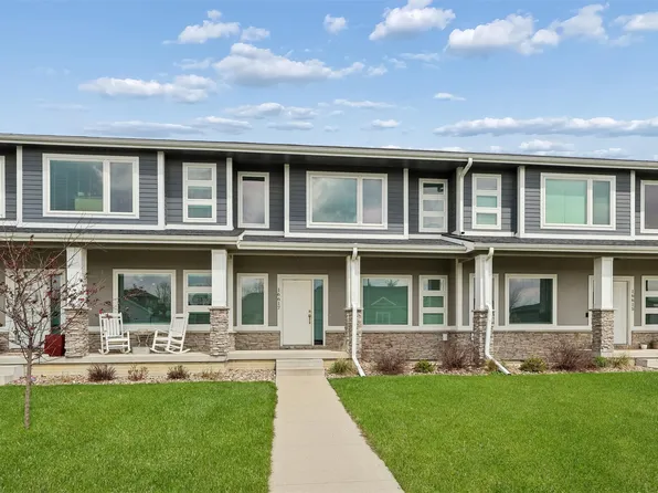 16617 Wilden Dr, Clive, IA 50325