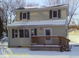 38251 Murdicks Dr, New Baltimore, MI 48047