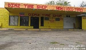 2nd image of 1315 S Zarzamora St