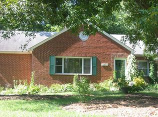 1437 N Sharon Amity Rd, Charlotte, NC 28211