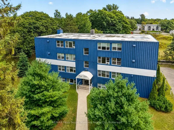 118 Isabella St #6, Parry Sound, ON P2A 1N1