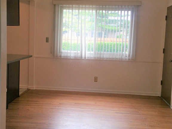 5th image of 5025 New Haven Dr