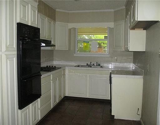2nd image of 5502 Orleans Cres