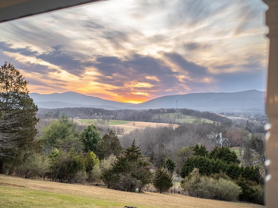 7th image of this home