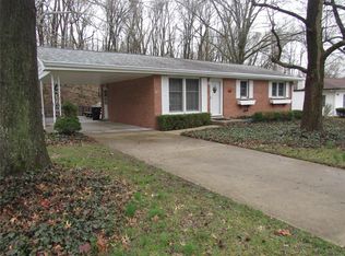 4903 Hill Dr, Godfrey, IL 62035