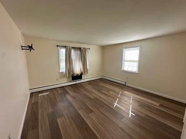 1256 Farmington Ave APT C, Farmington, CT 06032