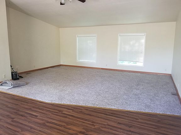 4th image of 181 Lakeview Dr #26