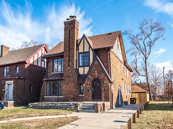 2nd image of 16786 Greenlawn St #1-2