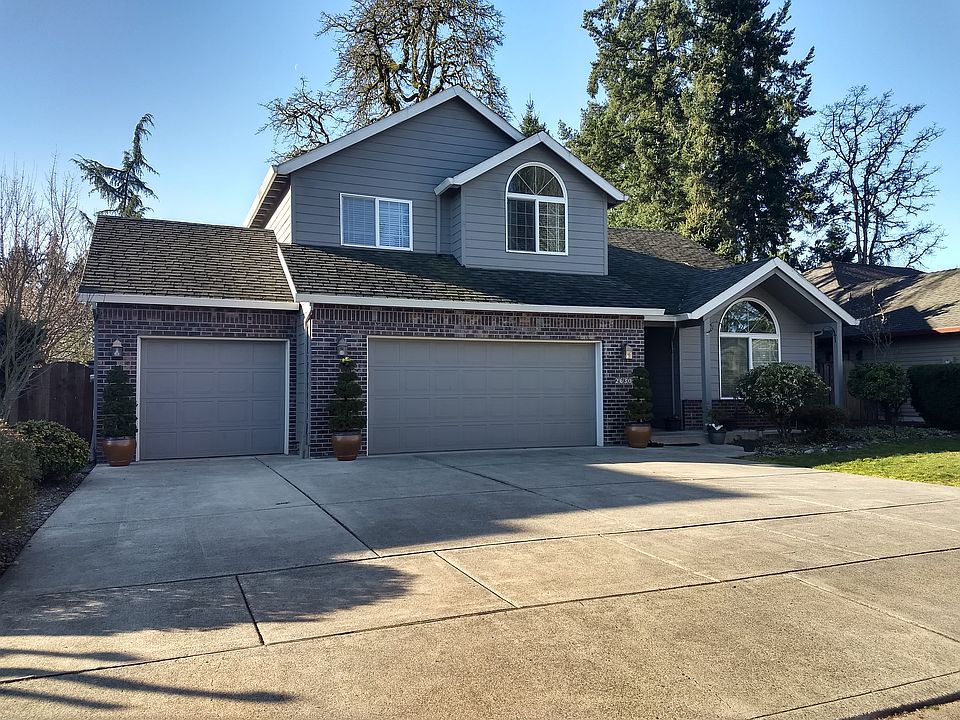 1st image of 2630 NE Aurora Dr