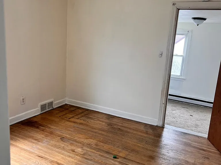 3417 Pine Ave — Photo 10