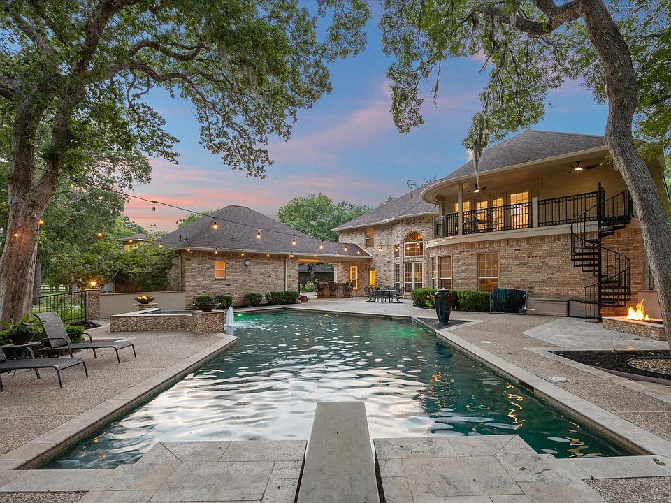 1st image of 3023 River Forest Dr