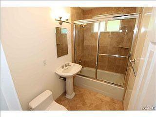5th image of 913 Raywood Pl