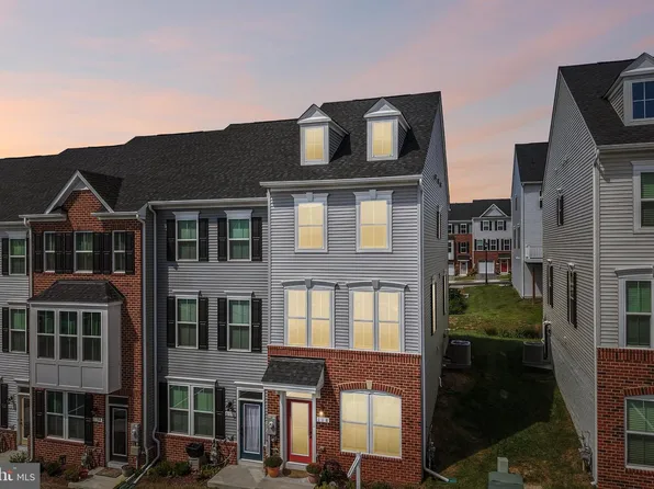 118 Woodgate Cir, Pasadena, MD 21122