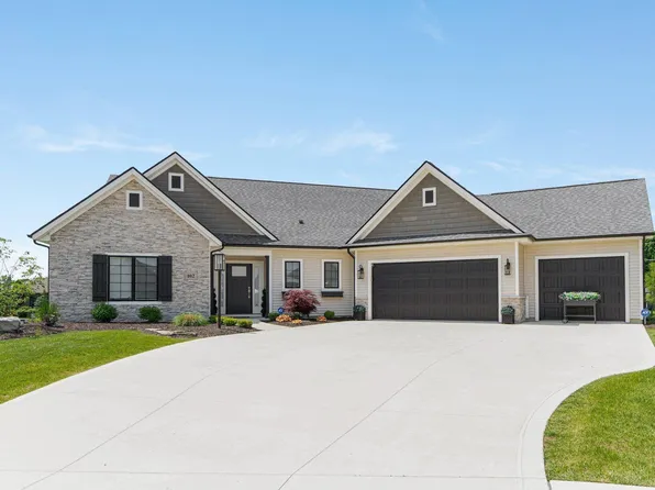 102 Elderwood Ct, Fort Wayne, IN 46845