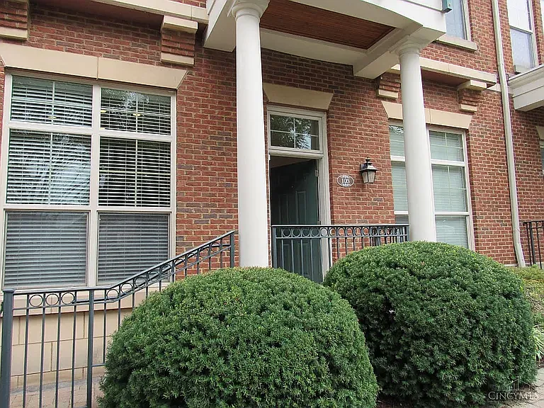 252 Stetson St #103 — Photo 2