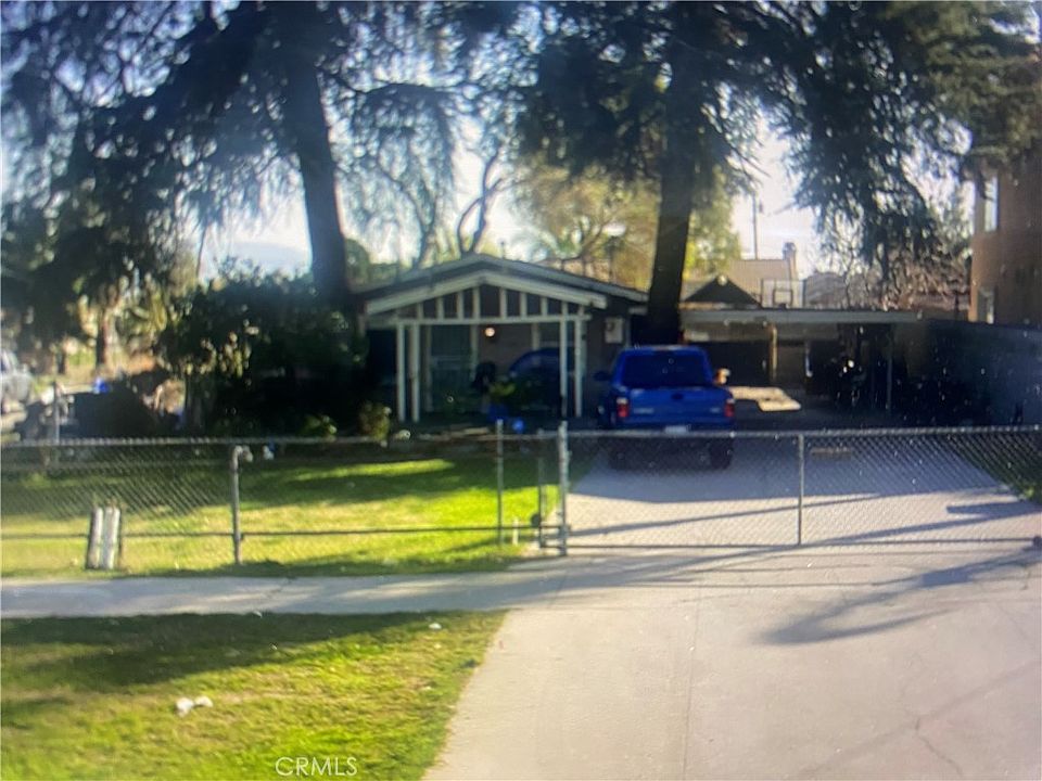 1st image of 1025 W 11th St