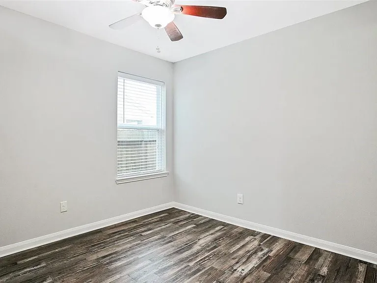 104 Indigo Brush Dr — Photo 9