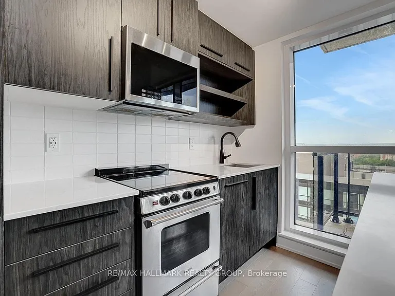 560 Rideau St #1106 — Photo 11
