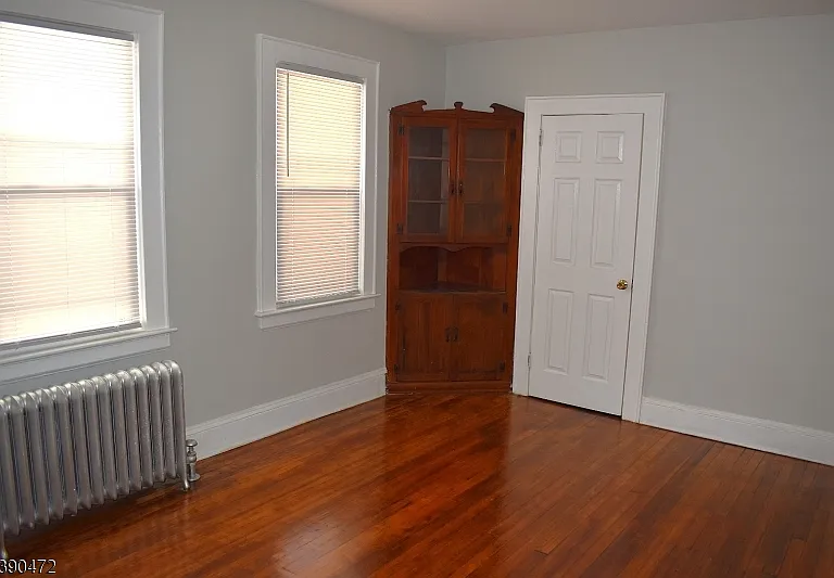 316 Hillside Ave — Photo 3