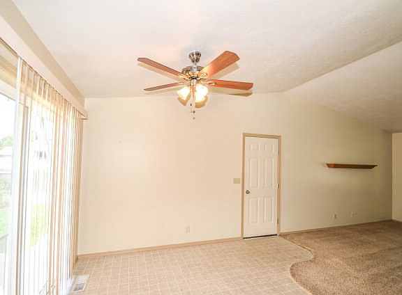5th image of 698 S Indio Dr