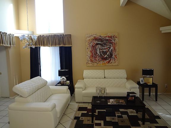 5th image of 7405 Mission Viejo Dr