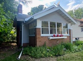2016 Fremont St, Rockford, IL 61103