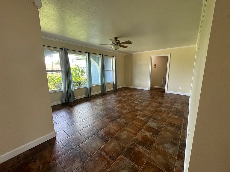 1508 SE 20th St — Photo 3