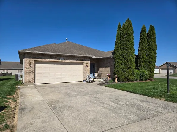 585 Silverado Dr, Wilmington, OH 45177