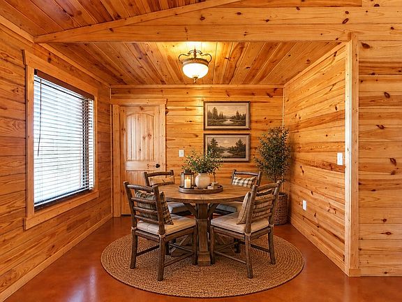 3rd image of 130 Raleigh Cir
