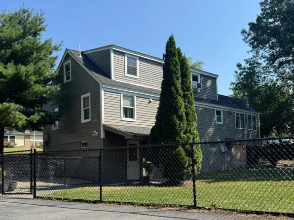 34 Manning Rd, Chelmsford, MA 01824