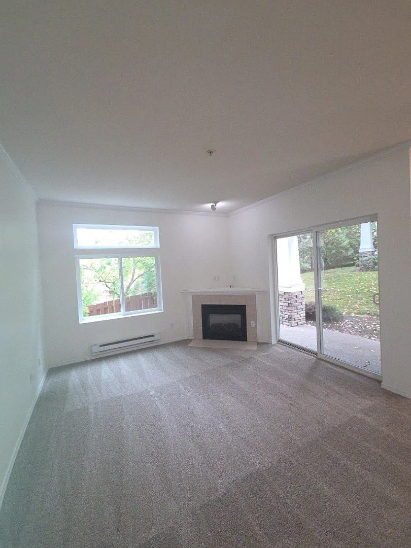 Cozy Kent Ridgeview Condo — Photo 1
