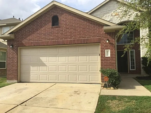 19522 Aventine Plantation Dr — Photo 1