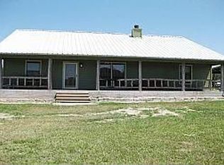 12701 Young Ln, Carmine, TX 78932