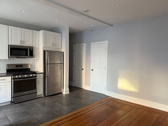 4th image of 1008 Central Ave #A-6