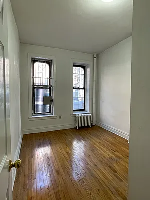 Rented by Peter R. Hungerford, LREB | media 14