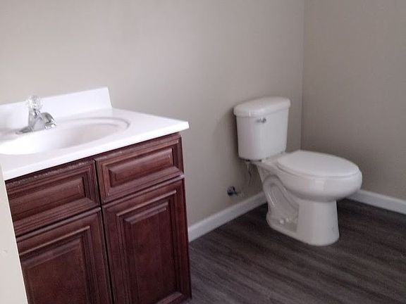 5th image of 1079 Rosella Dr