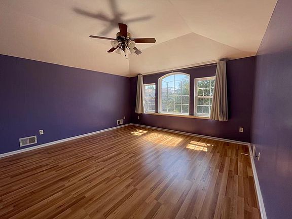 4th image of 53 Benson St Floor 1