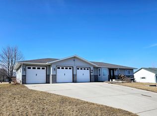 531 Cedar Ave N, Watkins, MN 55389