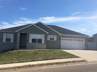 108 Sandstone Dr, Saint Robert, MO 65584