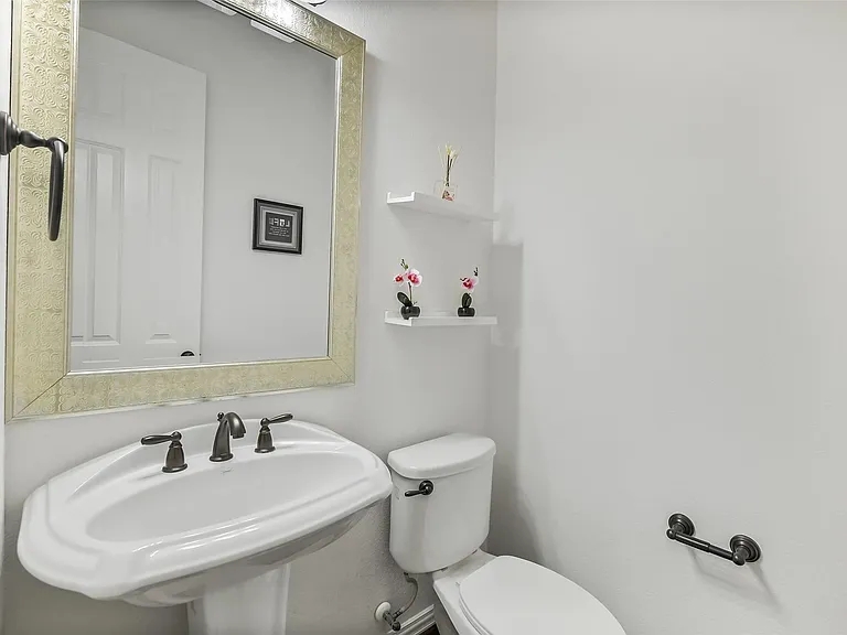 12207 Shorebridge Rd — Photo 8